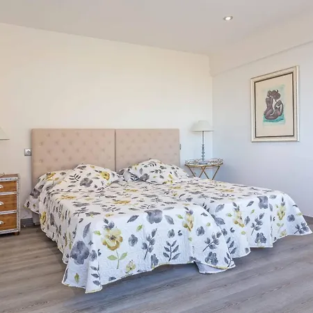 Urbatenis Javea
